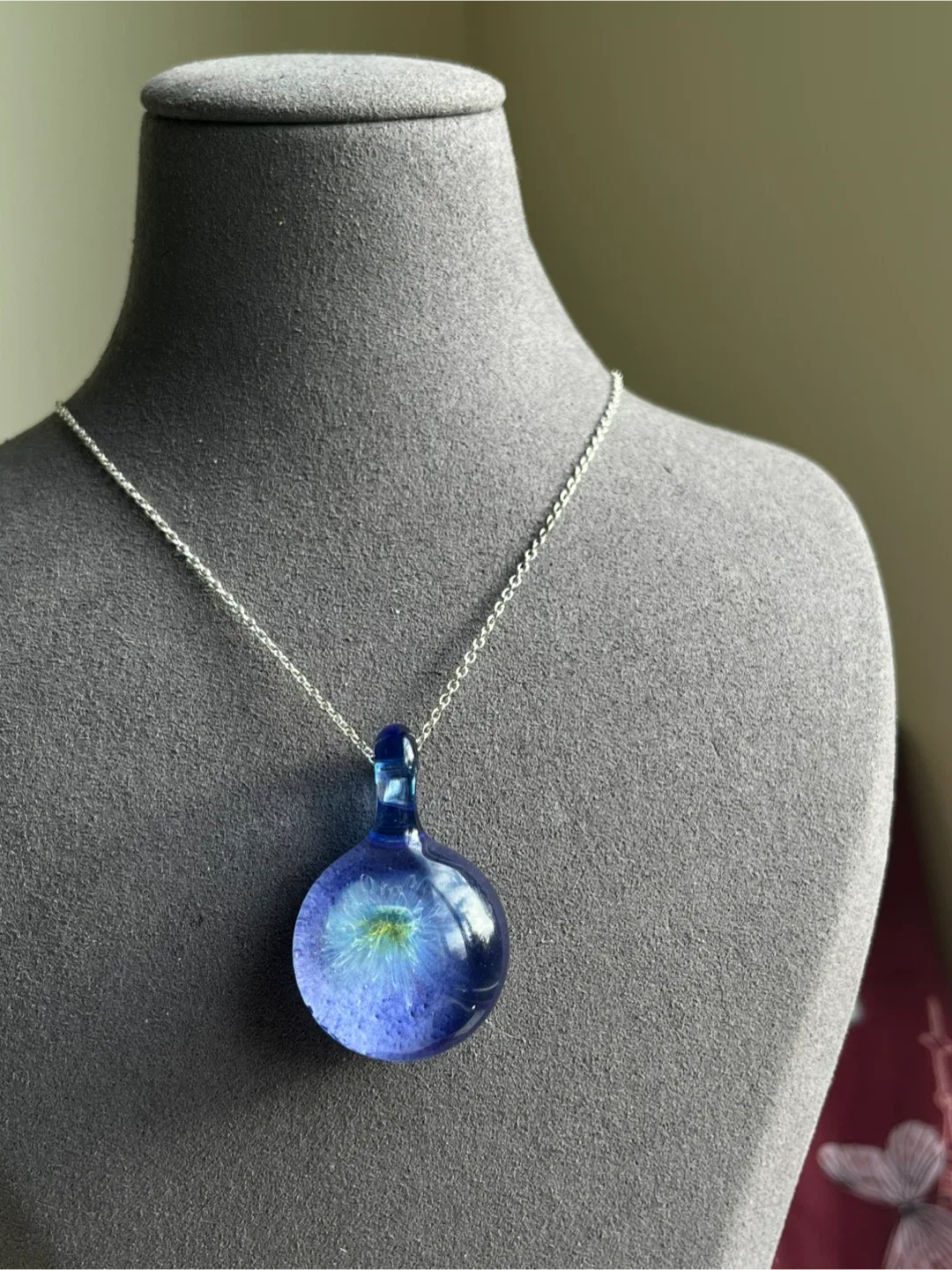 Handmade/Handblown Glass Pendant chain not included image indicator(2)