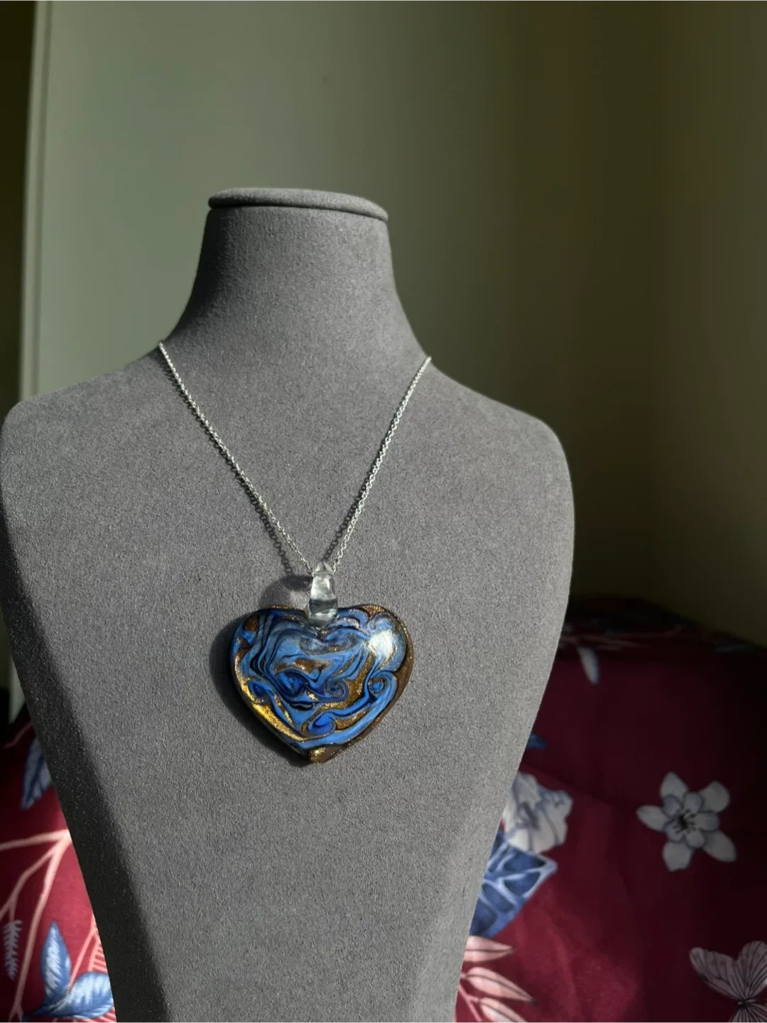 Heart-Shaped Handmade/Handblown Glass Pendant chain not included image indicator(6)