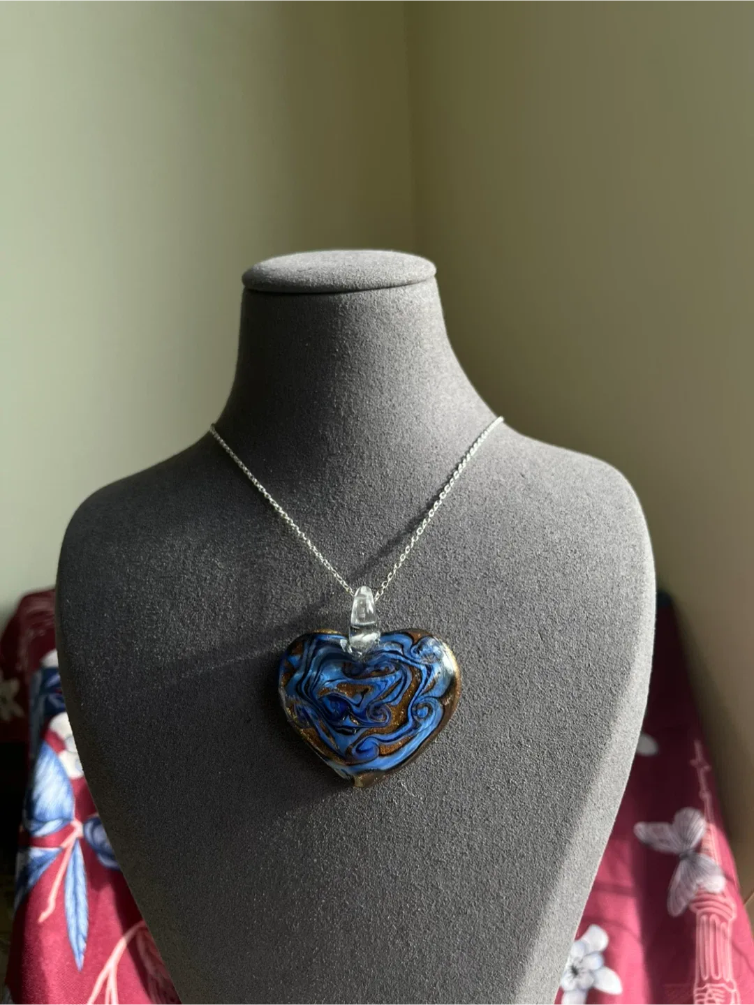 Heart-Shaped Handmade/Handblown Glass Pendant chain not included image indicator(4)