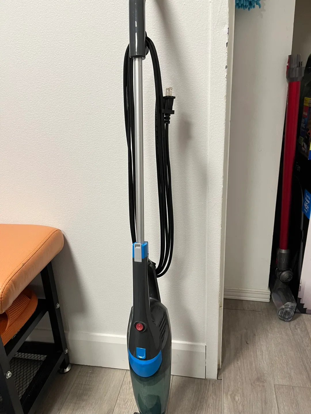 Bissell FeatherWeight Stick Lightweight Bagless Vacuum