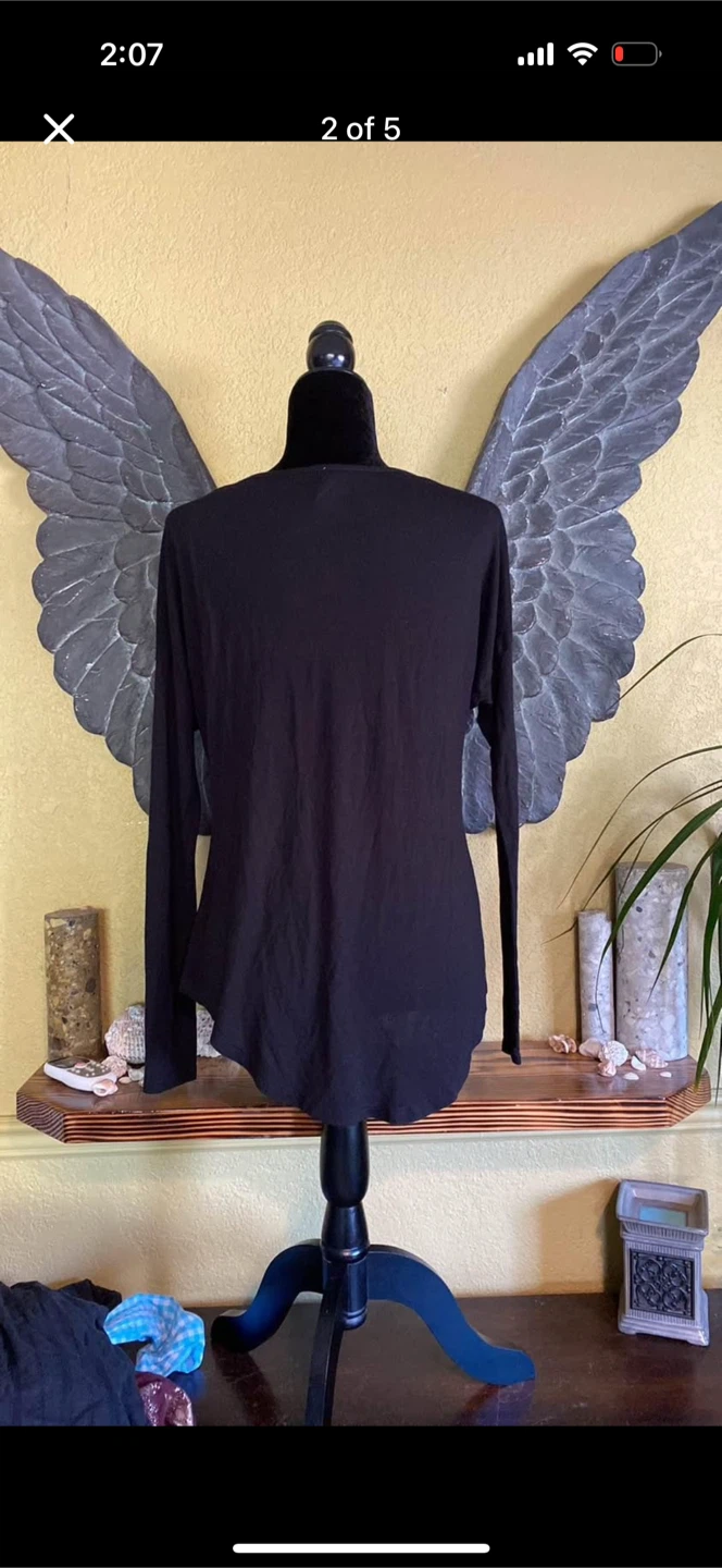 V-neck Long-Sleeve Shirt - photo 3