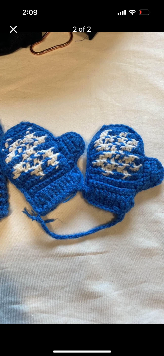 Hand Knit Baby/Kids Matching Mitts And Scarf - photo 2