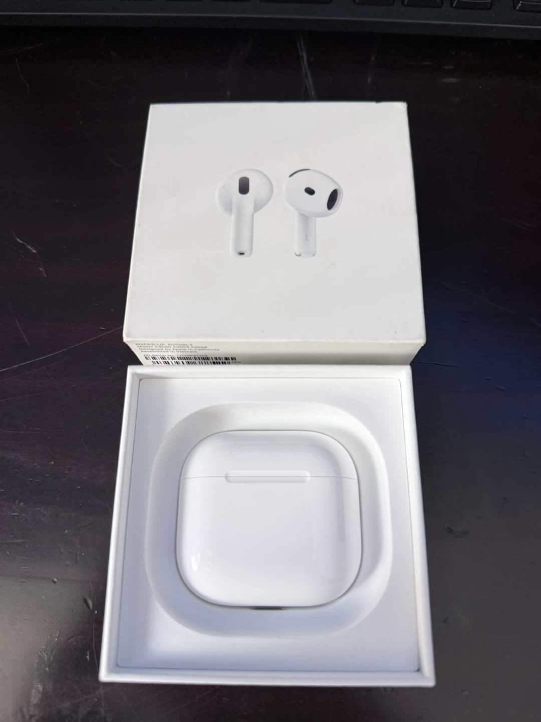 Apple AirPods 4 - photo 3