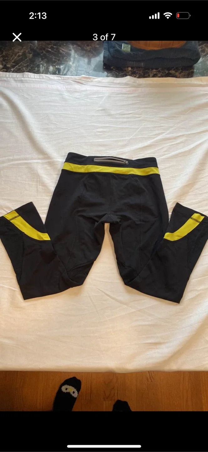 Lululemon Capri Leggings image indicator(3)
