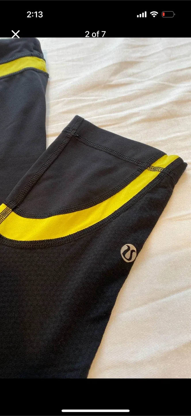 Lululemon Capri Leggings image indicator(2)