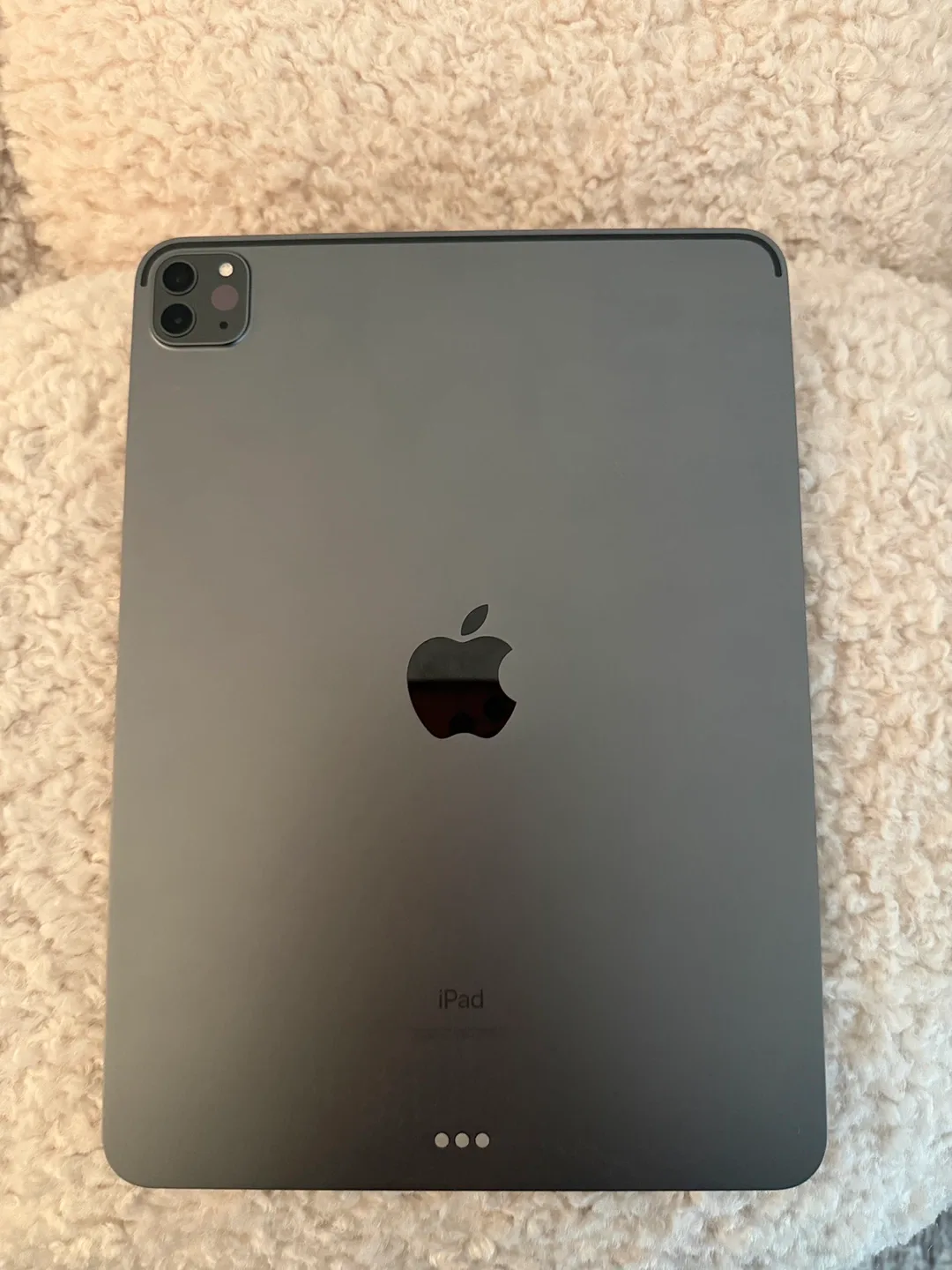 📱 iPad Pro 11” (2021) – Space Gray – Like New, Barely Used! 🔋🩶 image indicator(4)