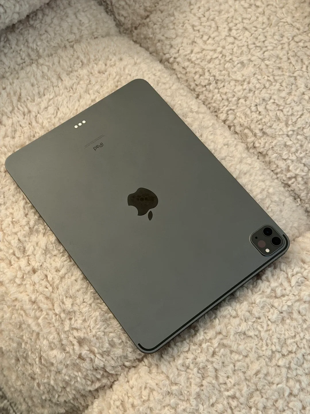 📱 iPad Pro 11” (2021) – Space Gray – Like New, Barely Used! 🔋🩶