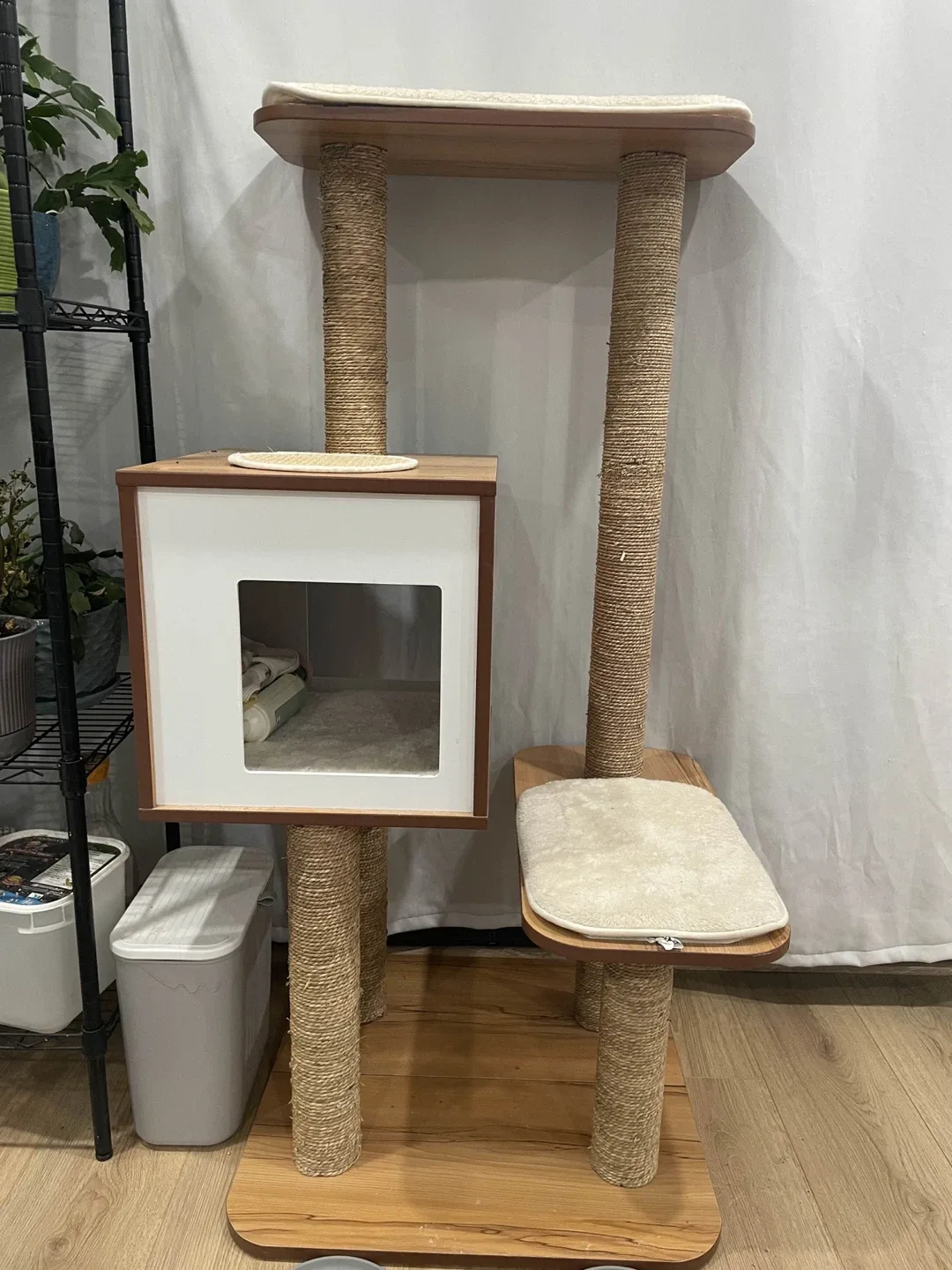 Modern Cat Tree with Scratching Posts