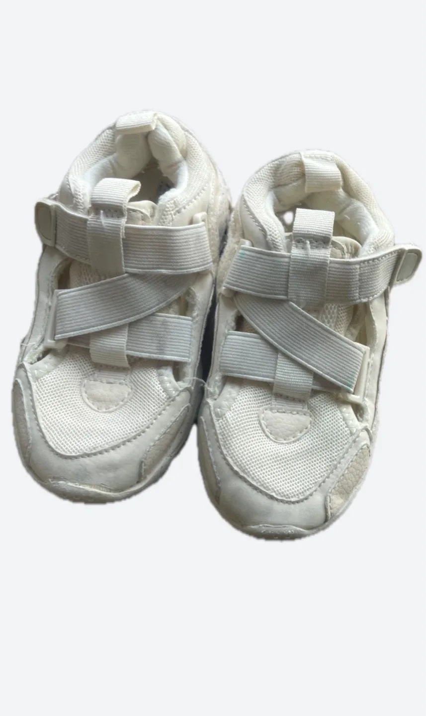 Zara KiDS Lot Baby Toddler Tot Assorted Clothes image indicator(9)