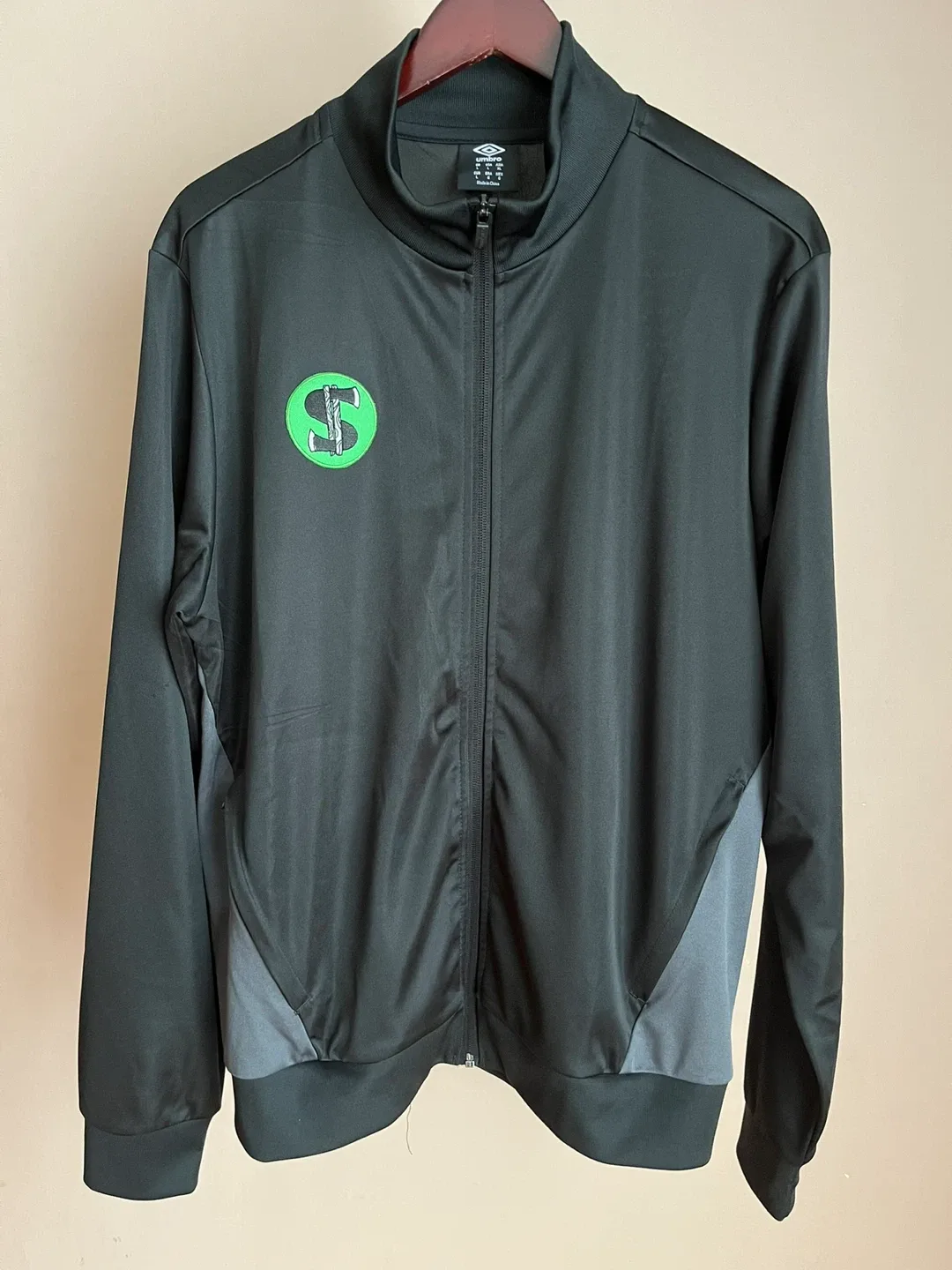 Umbro Black Track Jacket Size Large