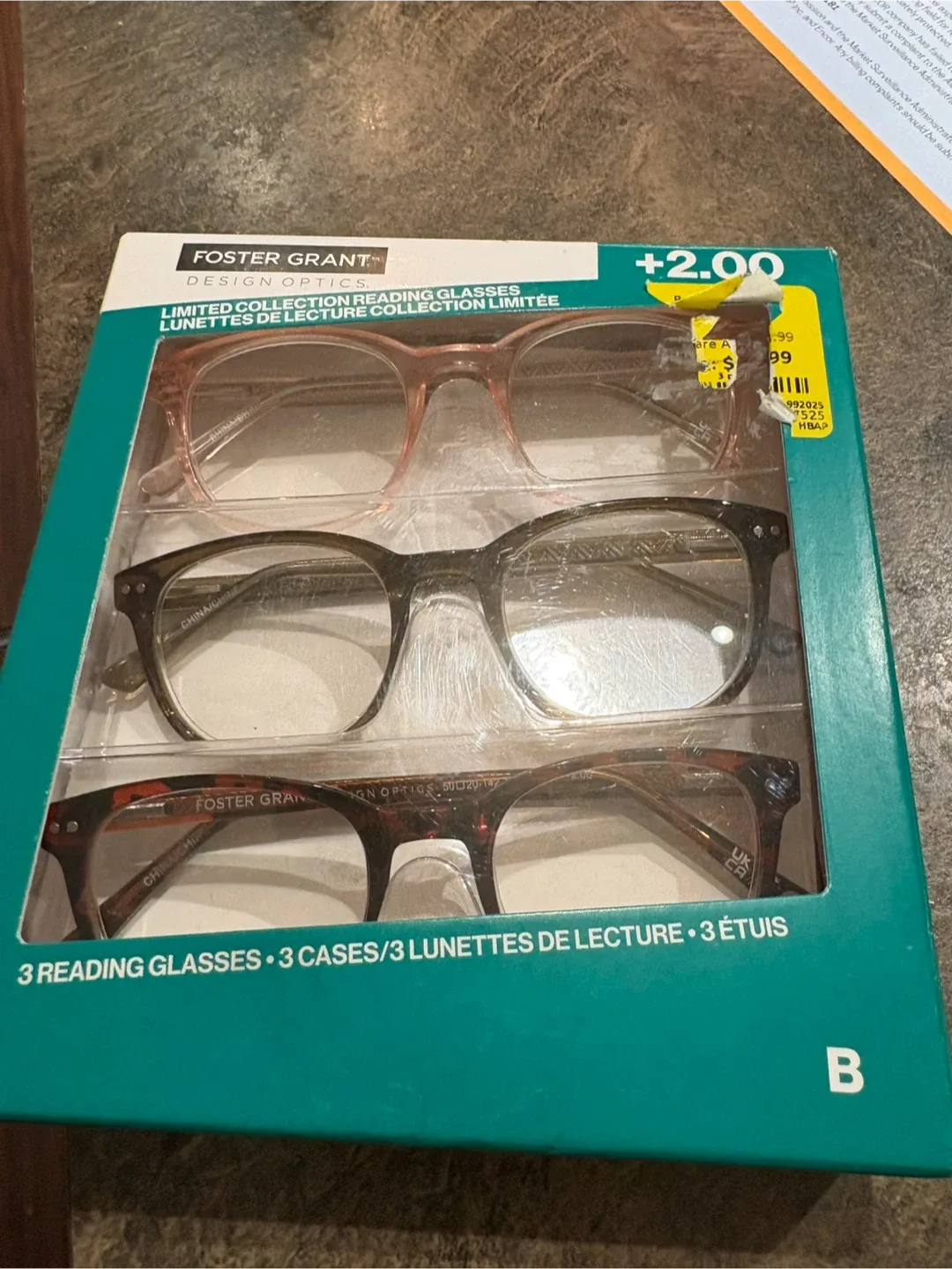 Foster Grant Reading Glasses - 3 Pairs image indicator(3)