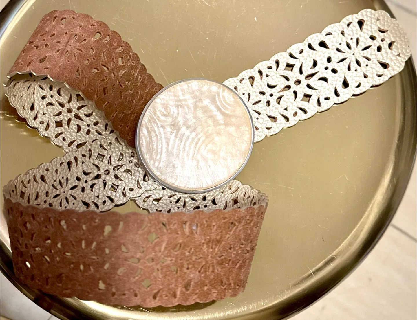 Chico’s Wide Metallic Gold Leather Round Pearl Buckle Belt 42" image indicator(2)