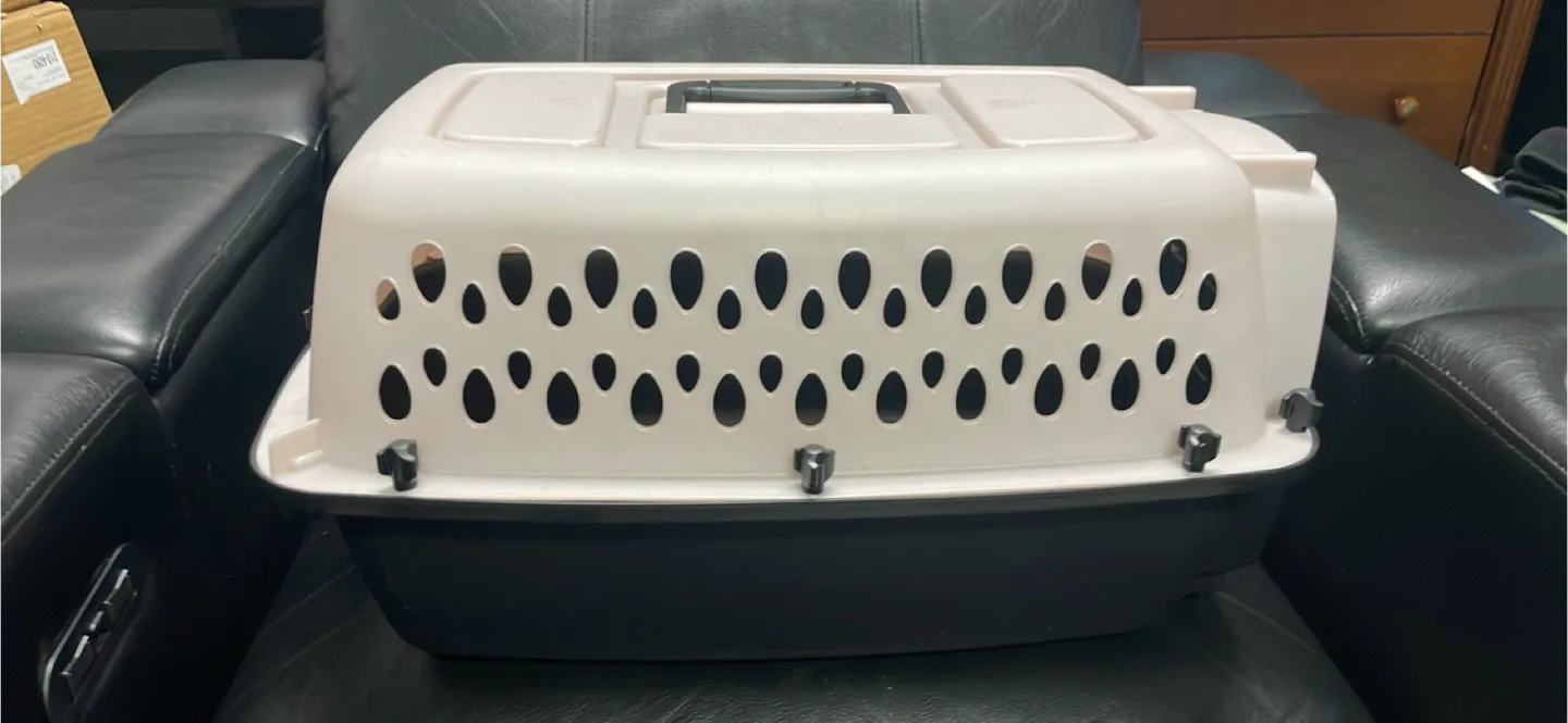 Small animal carrier image indicator(2)