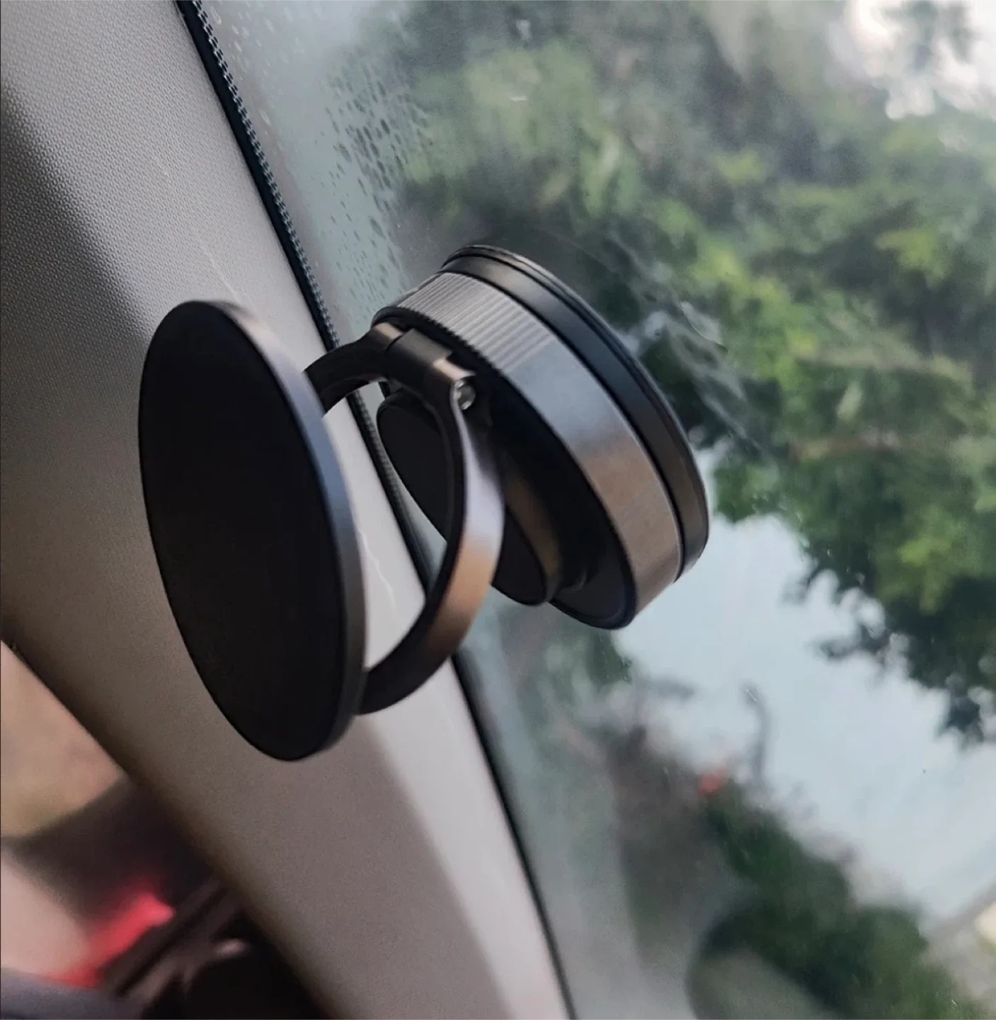 Vacuum Adsorption Magnetic Phone Support - Diamond Black image indicator(2)