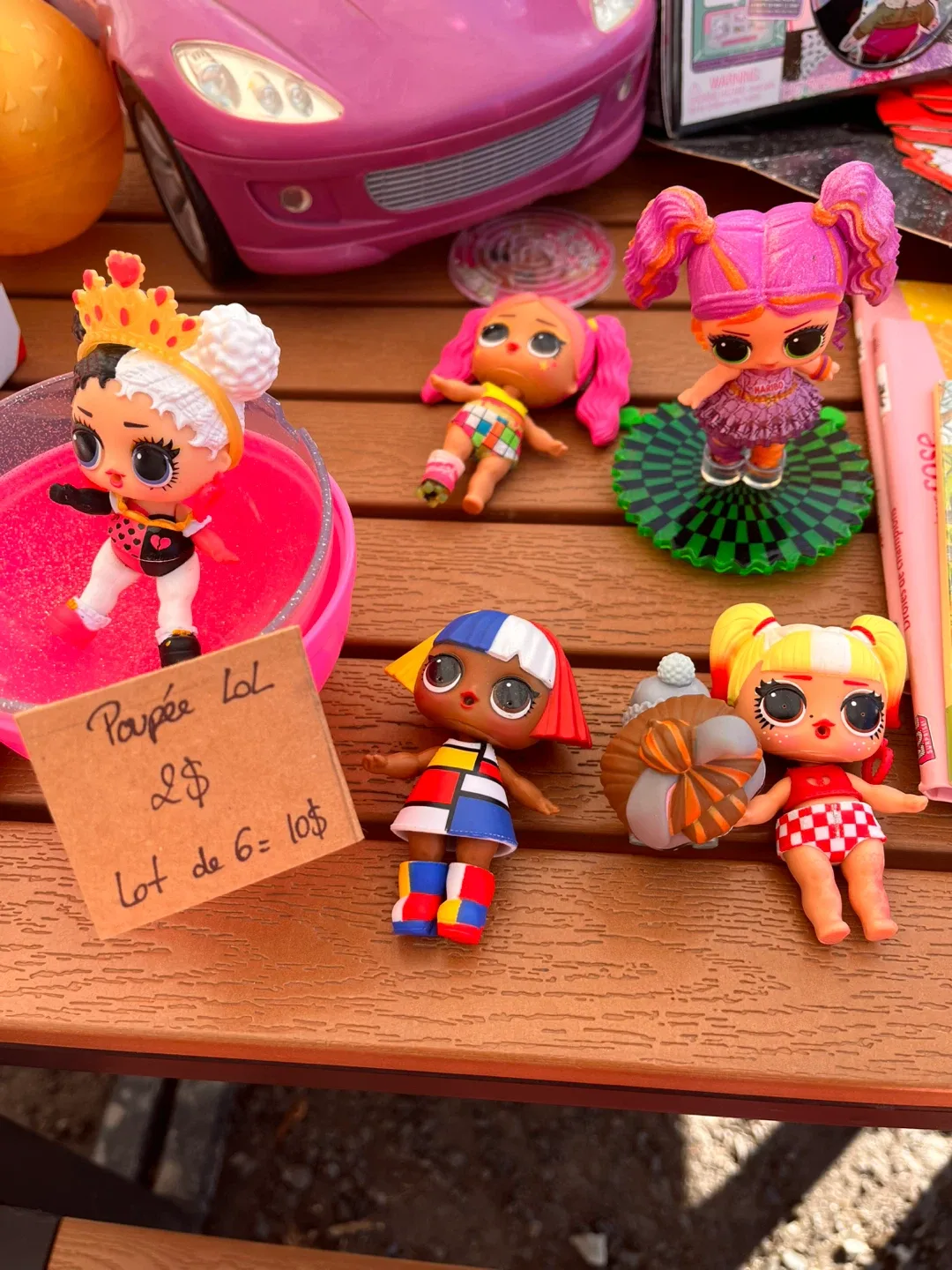 Lot d'accessoires et vêtements pour poupées LOL image indicator(3)