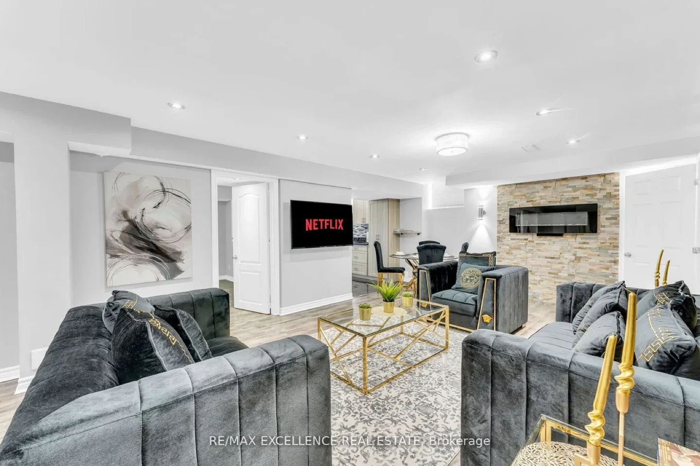 Room for Rent image indicator(8)