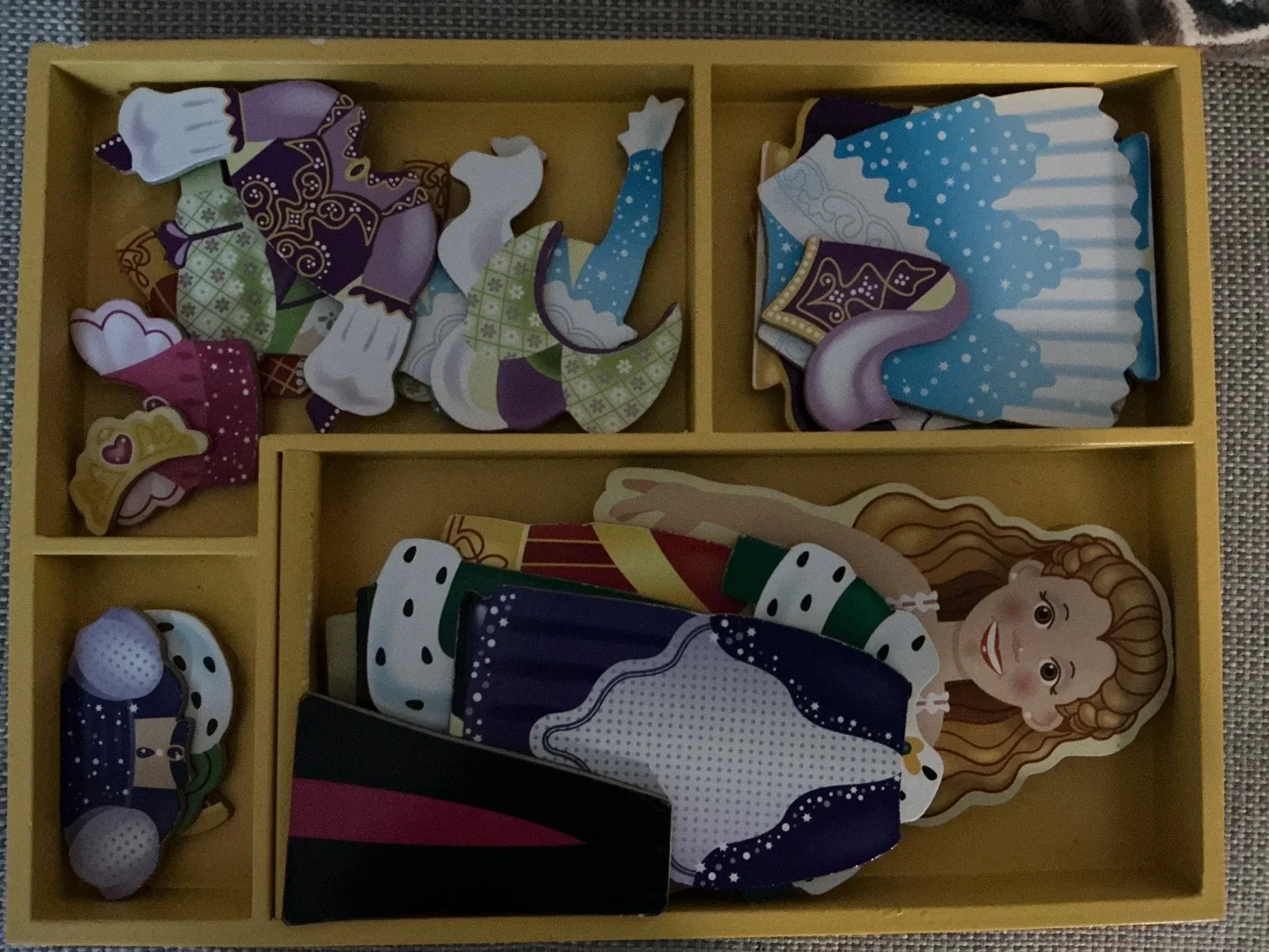 Melissa & Doug Wooden Magnetic Dress-Up Set image indicator(2)