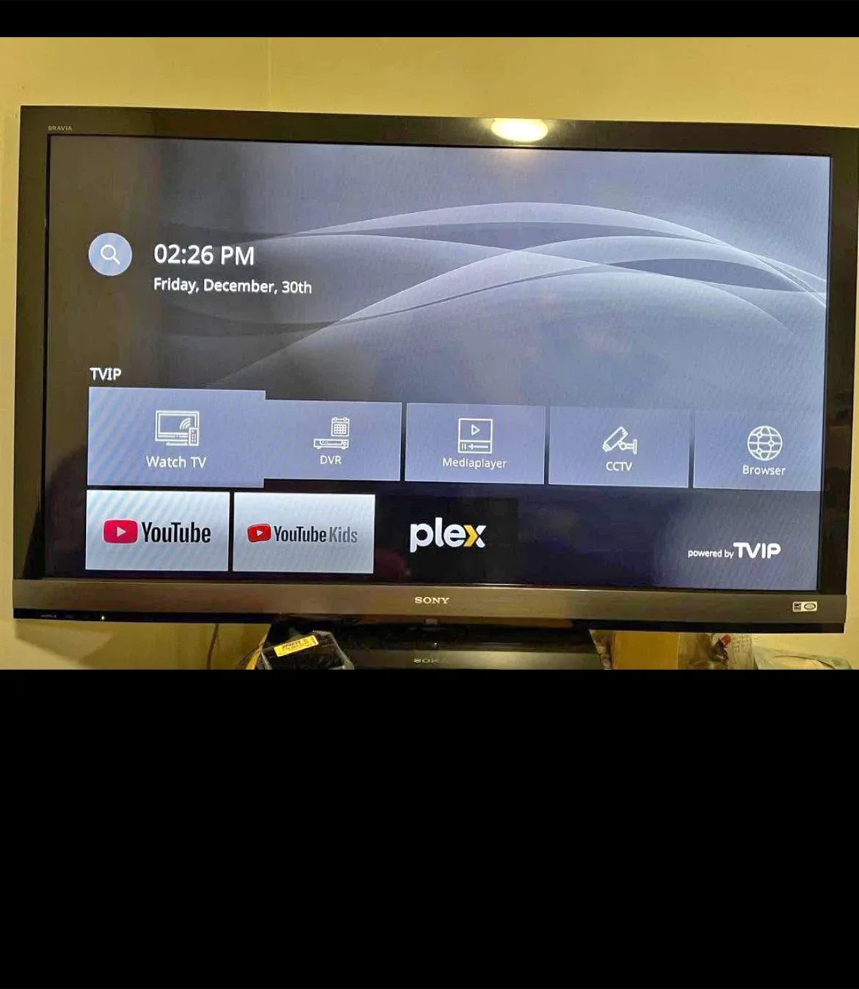 TVs: Sony Bravia & Sharp Roku TV image indicator(4)