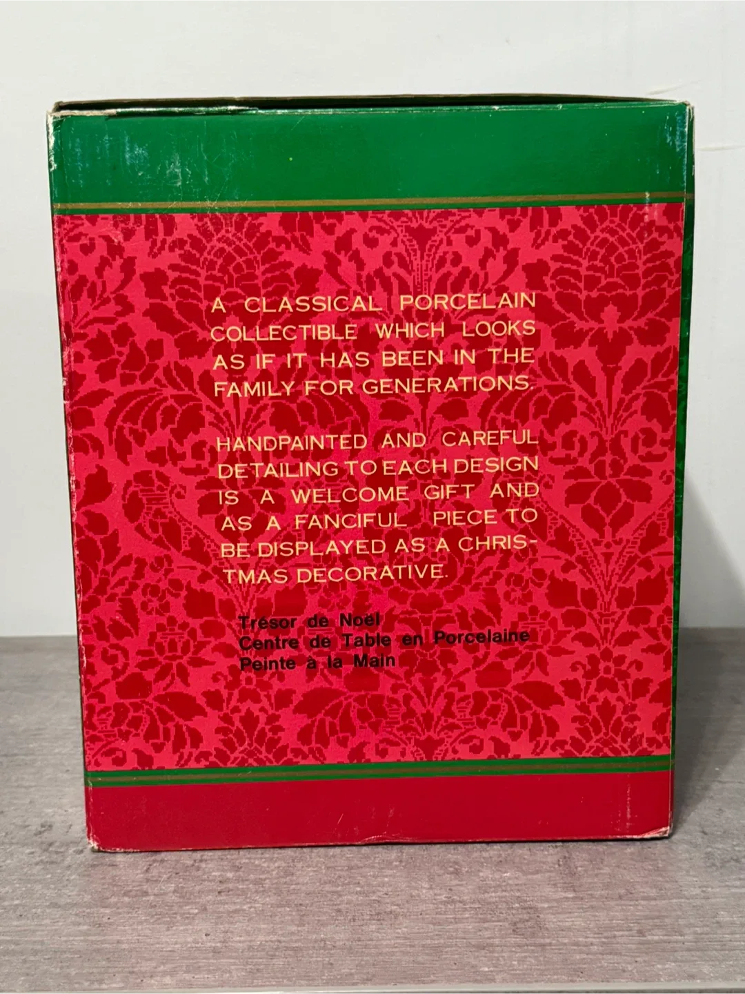 Christmas Classic Santa Claus Porcelain Collectible image indicator(5)