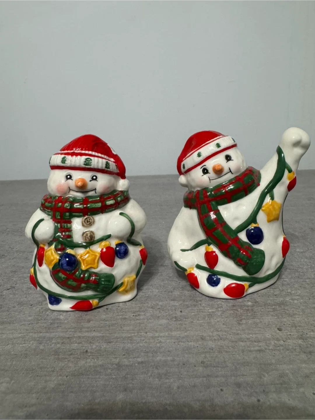 Holiday Collection Ceramic Salt & Pepper Shakers - New image indicator(2)
