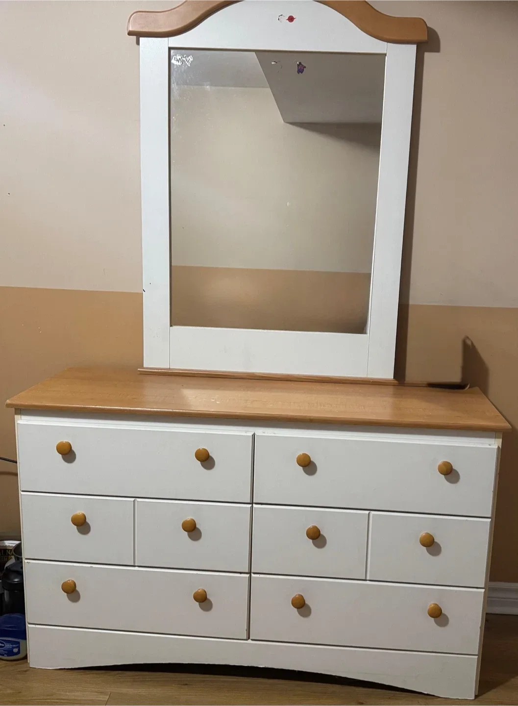 Dressing Table With Large Mirror – Great Condition