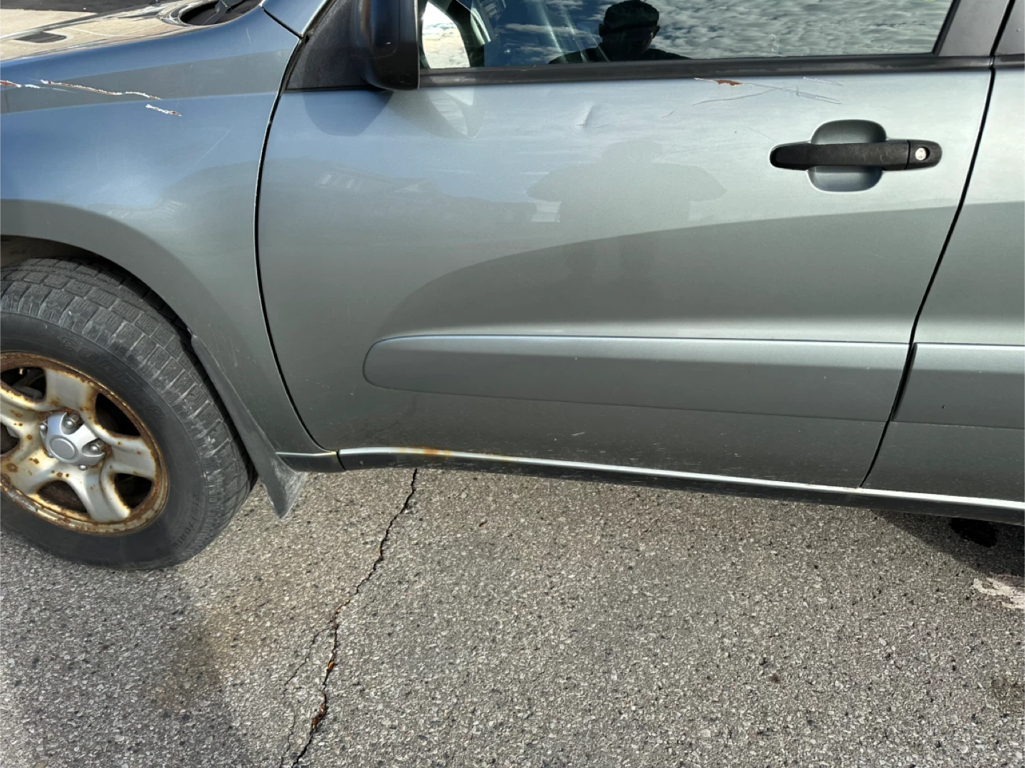 2004 Toyota RAV4 - photo 4