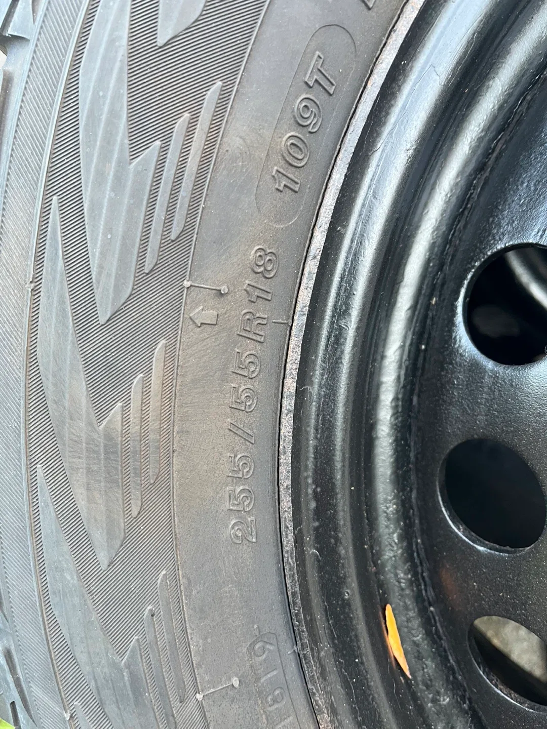 Yokohama IceGuard G075 255/55R18 Winter Tires image indicator(3)