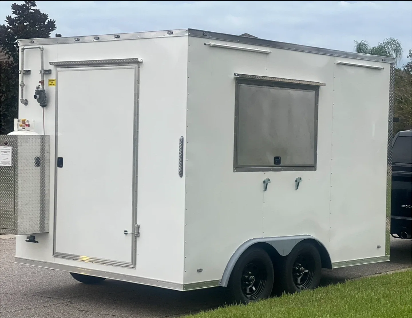 Food Trailer image indicator(6)