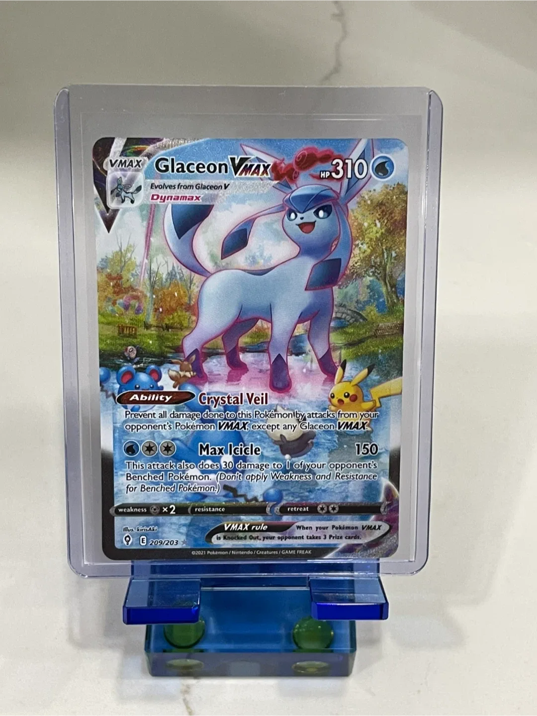 Glaceon VMAX Pokemon Card - Mint Condition!