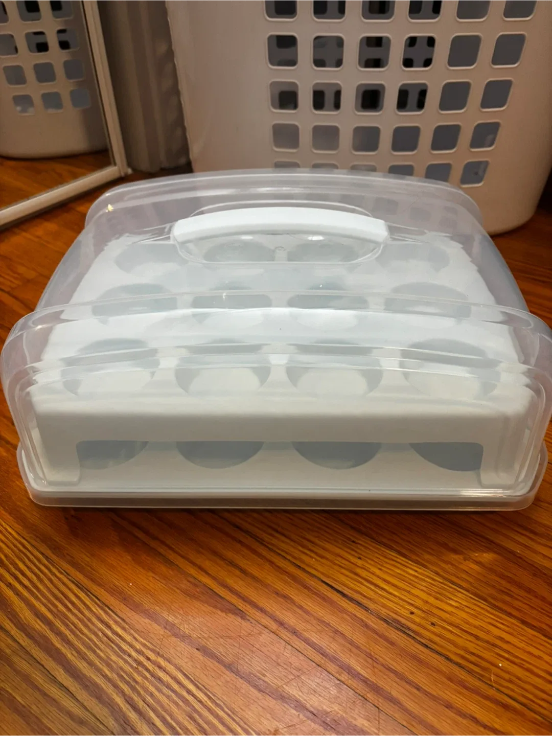 Cupcake Carrier with Lid
