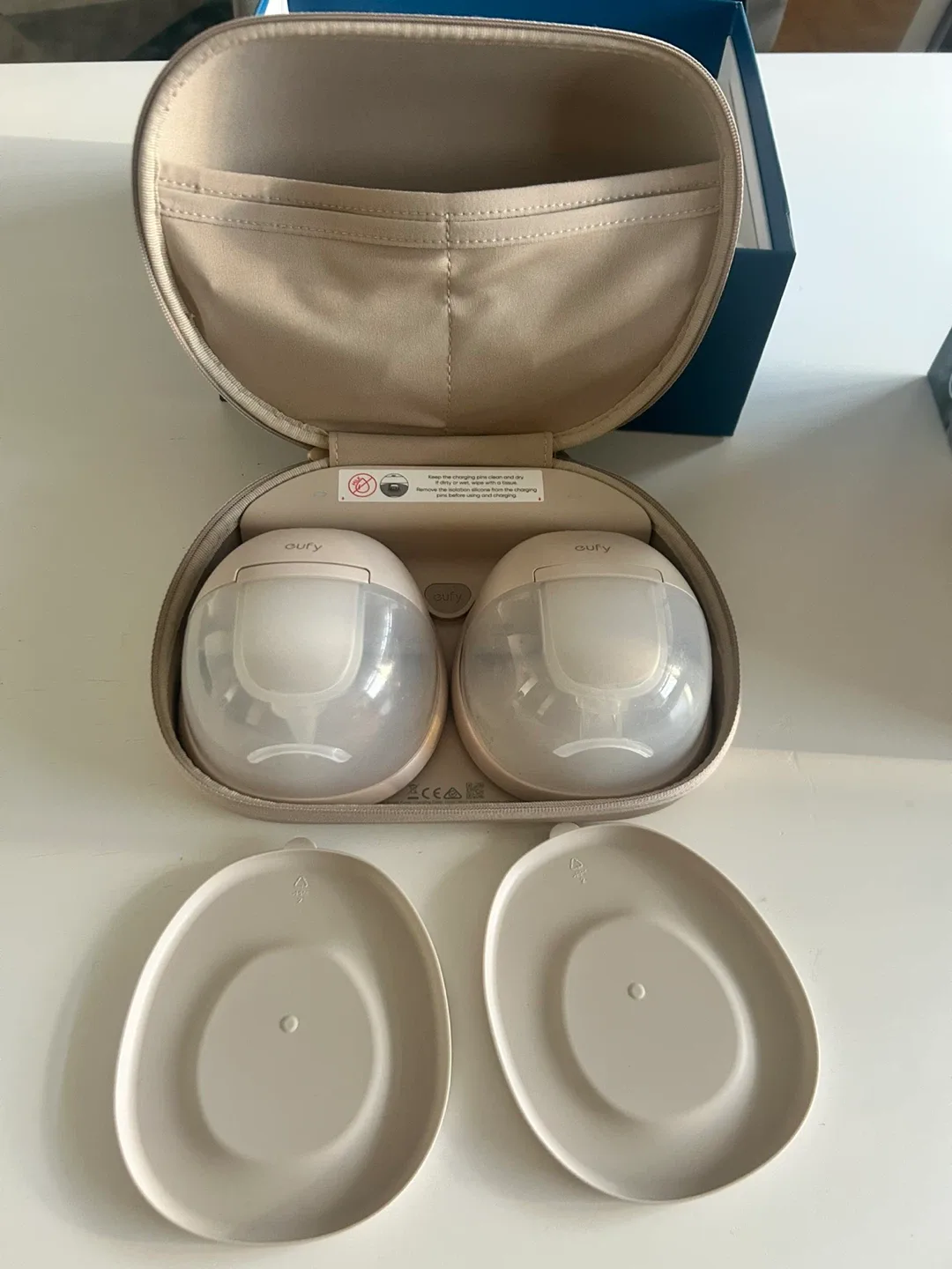 Eufy Wearable Breast Pump S1 Pro - Like New! image indicator(4)