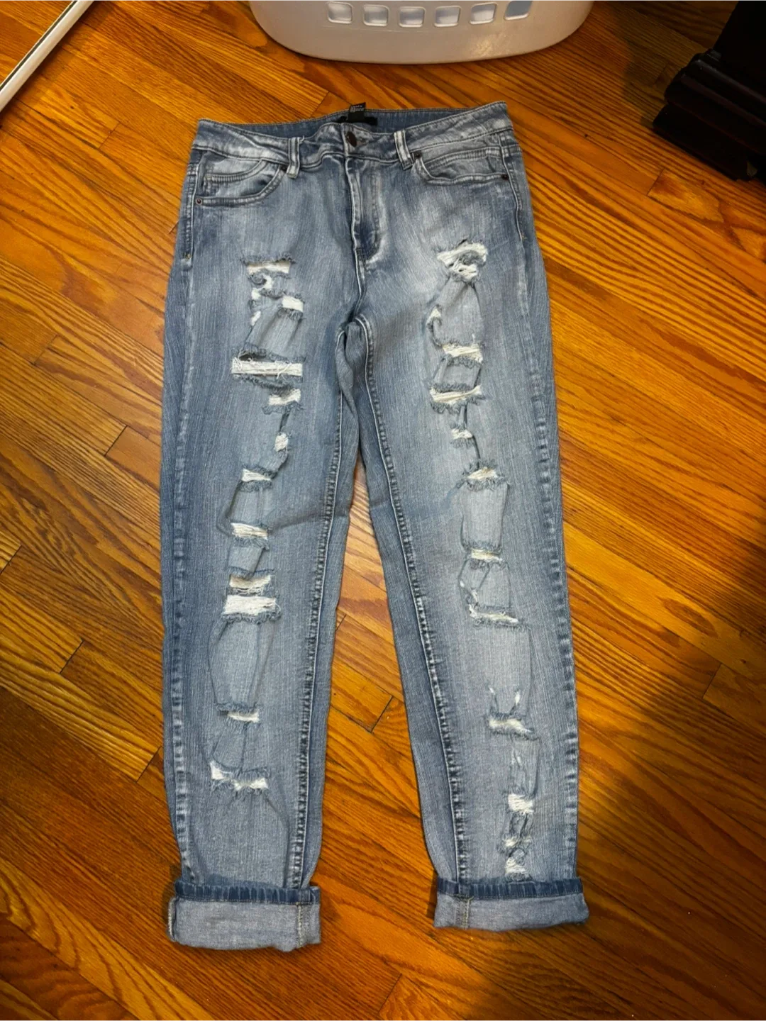 Forever 21 Ripped Jeans - Size 29