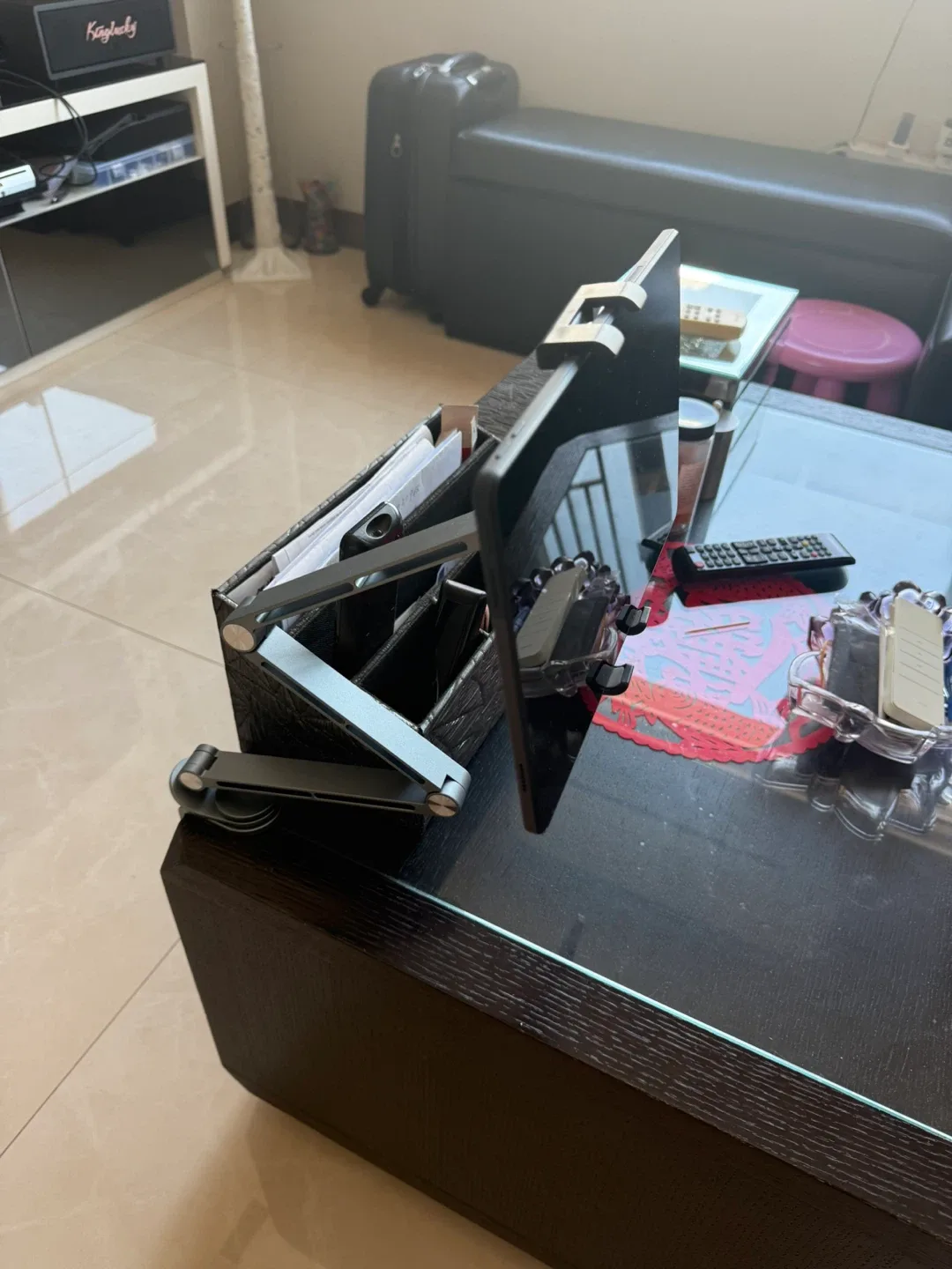 Adjustable Tablet/iPad Stand and iPhone