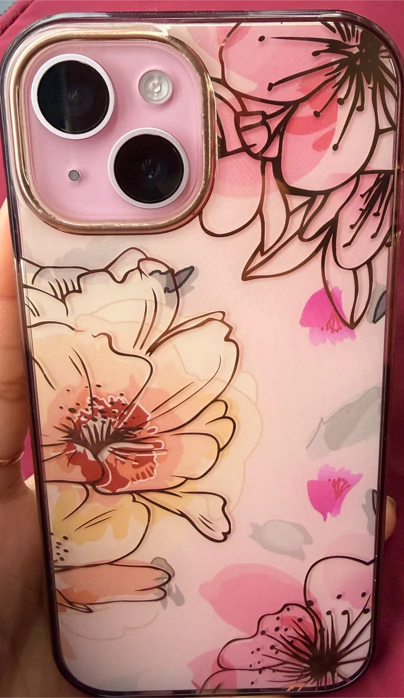 Apple iPhone 15 Pink new like condition. image indicator(5)