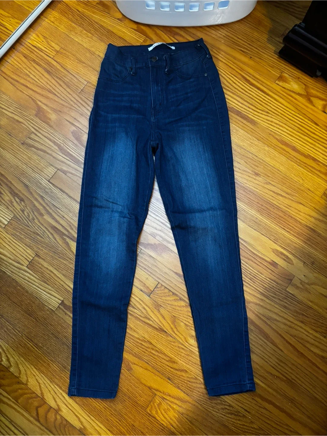 Celebrity Pink Curvy Skinny Jeans - Size 5/27