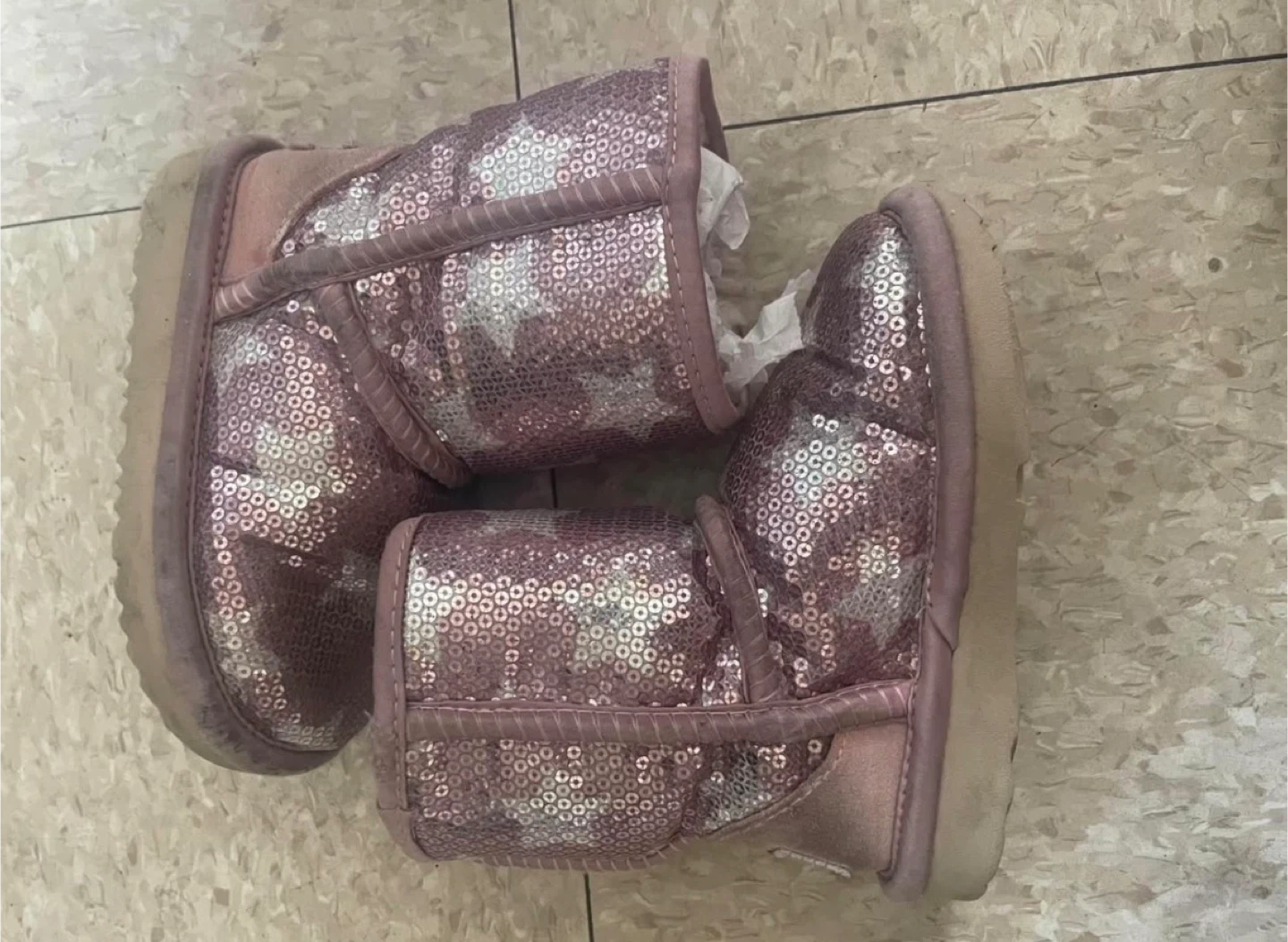 UGG Classic Short II Sequin Star Boots - Size 8