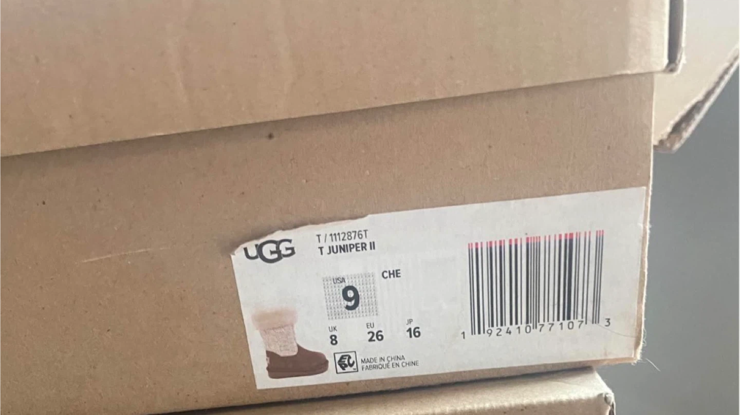 UGG Juniper II Boots - Size 9 - photo 4