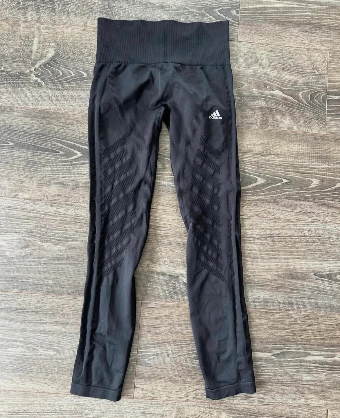 Adidas leggings size small