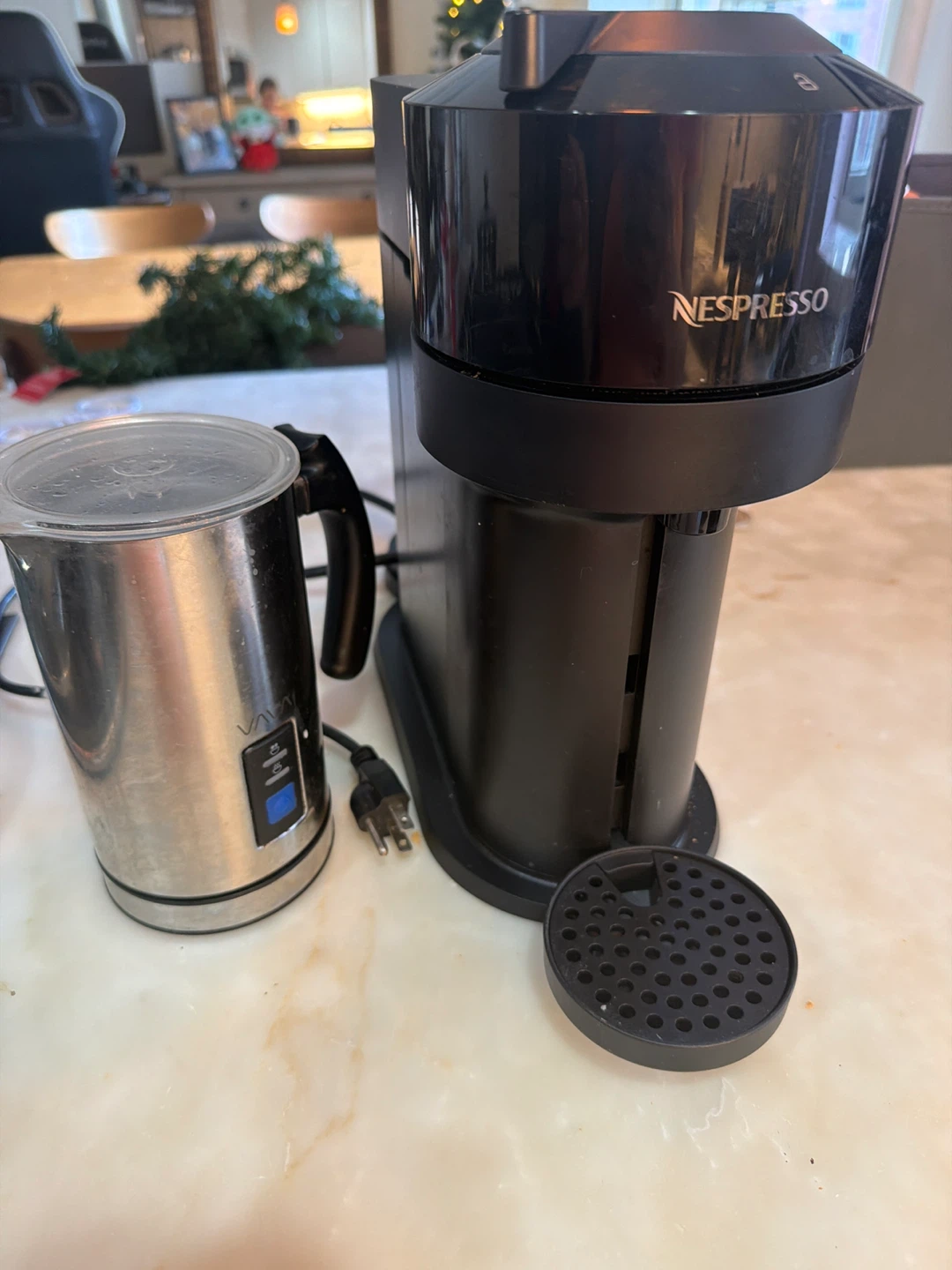 Nespresso Vertuo Next Coffee Machine & Aeroccino