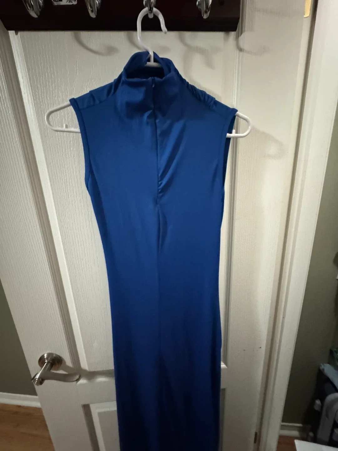 Blue Sleeveless Maxi Dress image indicator(3)