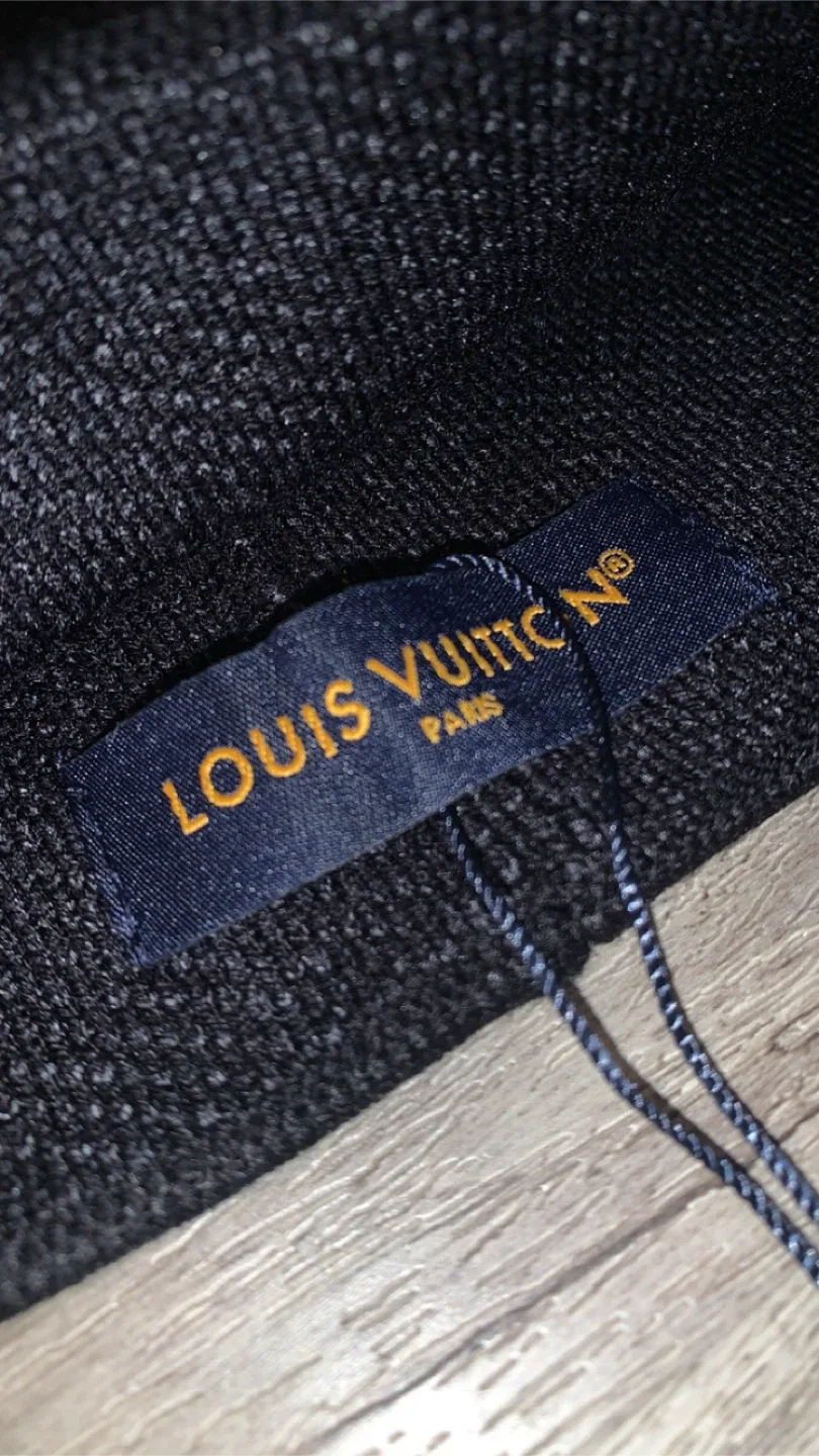 Louis Vuitton Beanie image indicator(5)