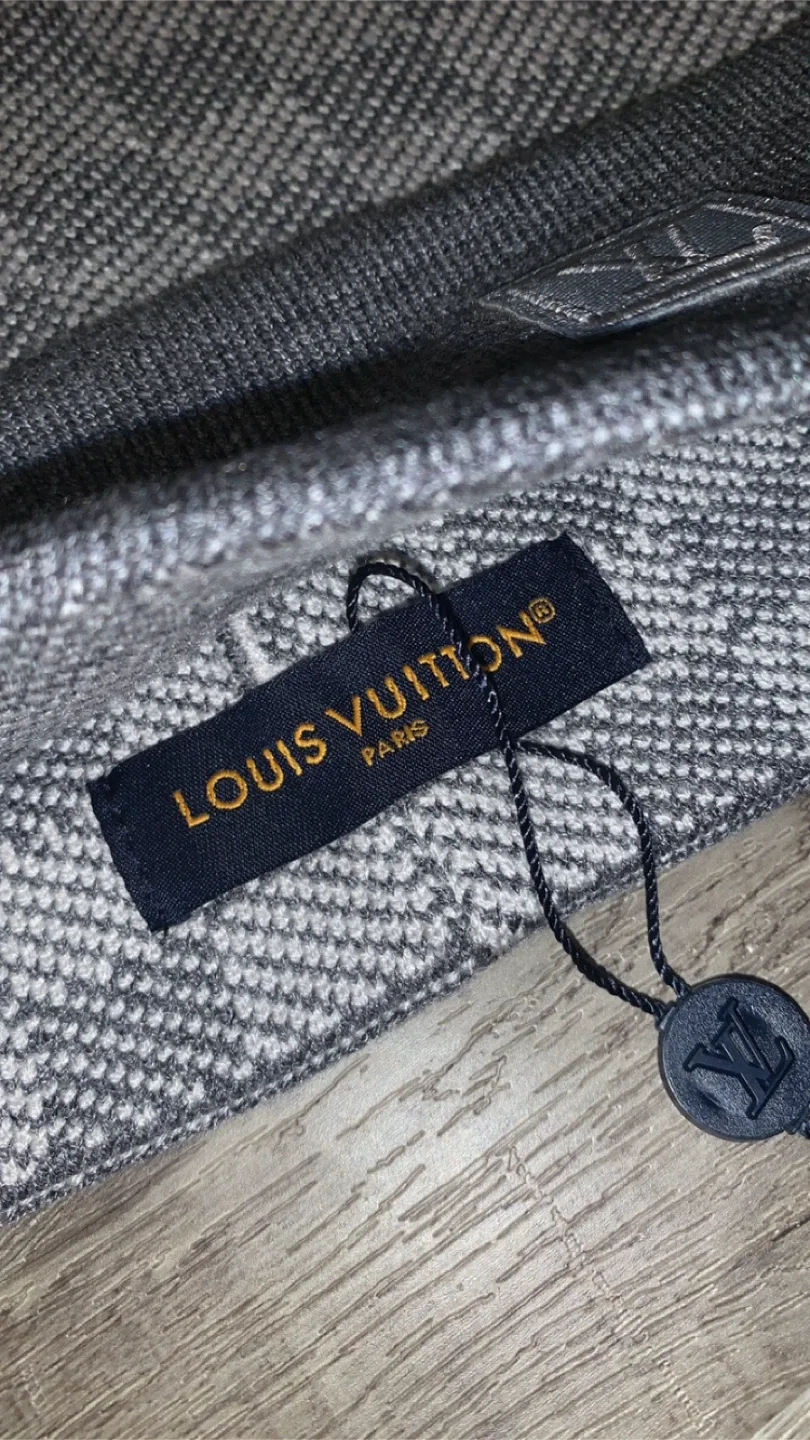 Louis Vuitton Beanie image indicator(2)