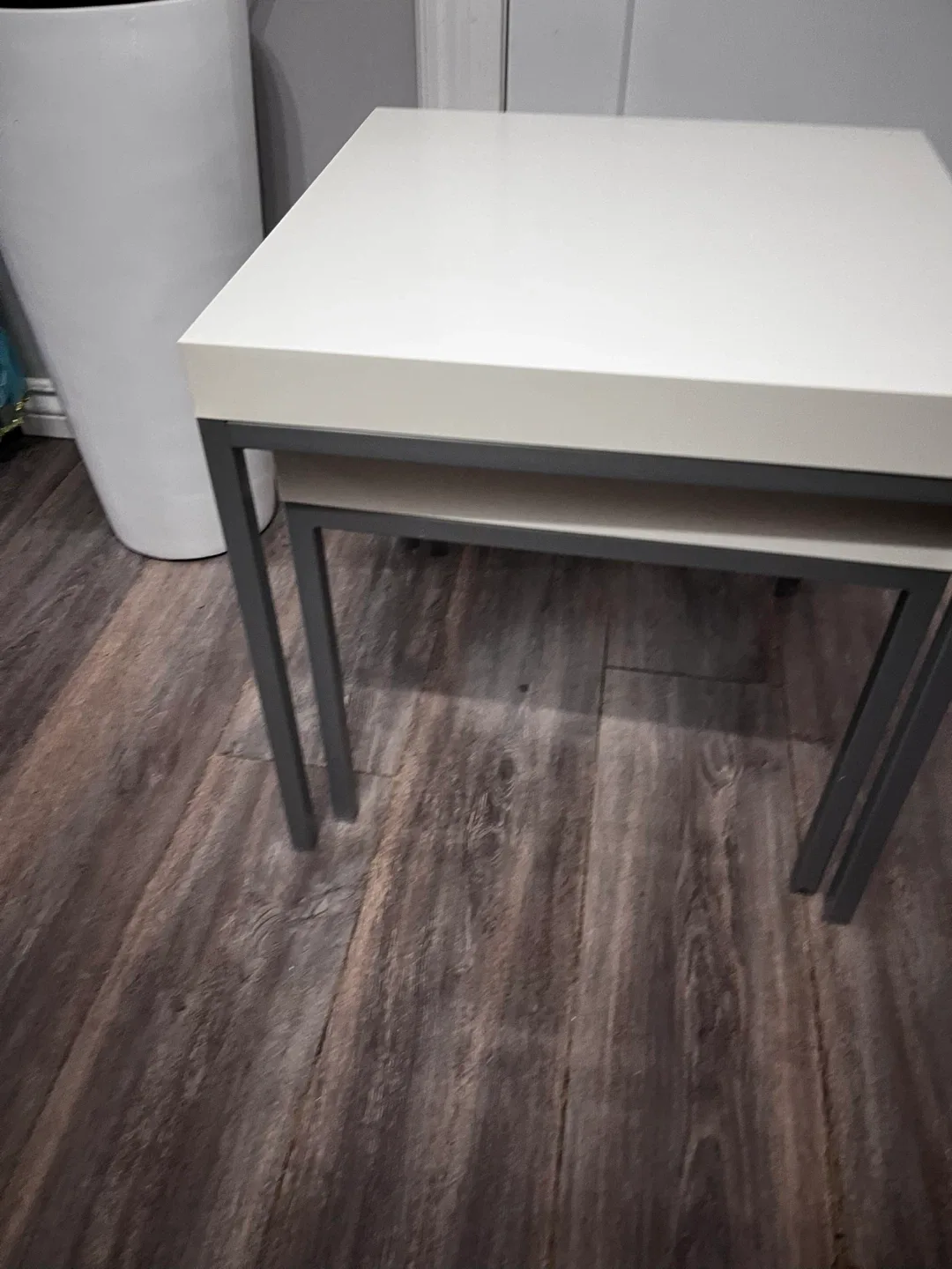 Nesting Tables - White image indicator(5)