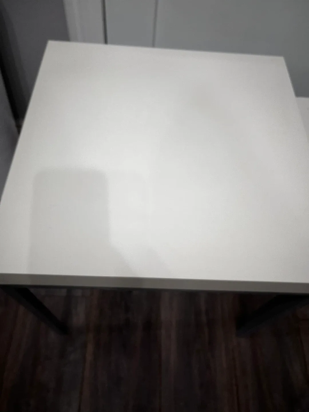 Nesting Tables - White image indicator(2)