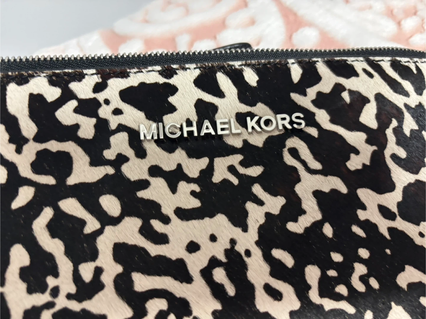 Michael Kors Black & White Wristlet - photo 3
