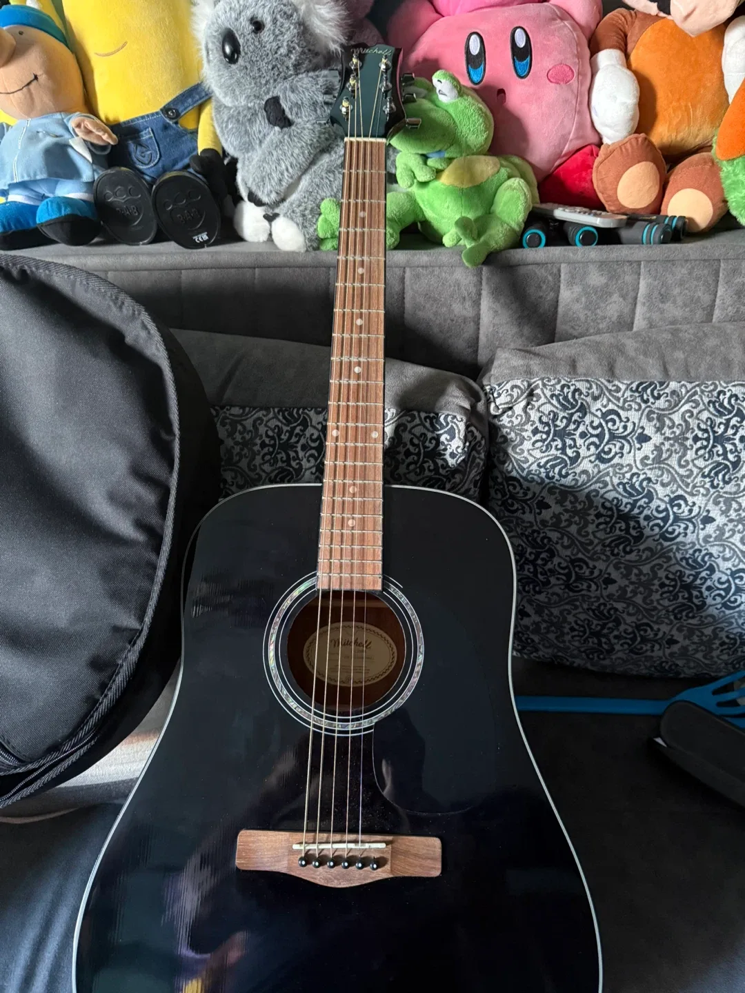 Mitchell D120BK Acoustic Guitar image indicator(2)