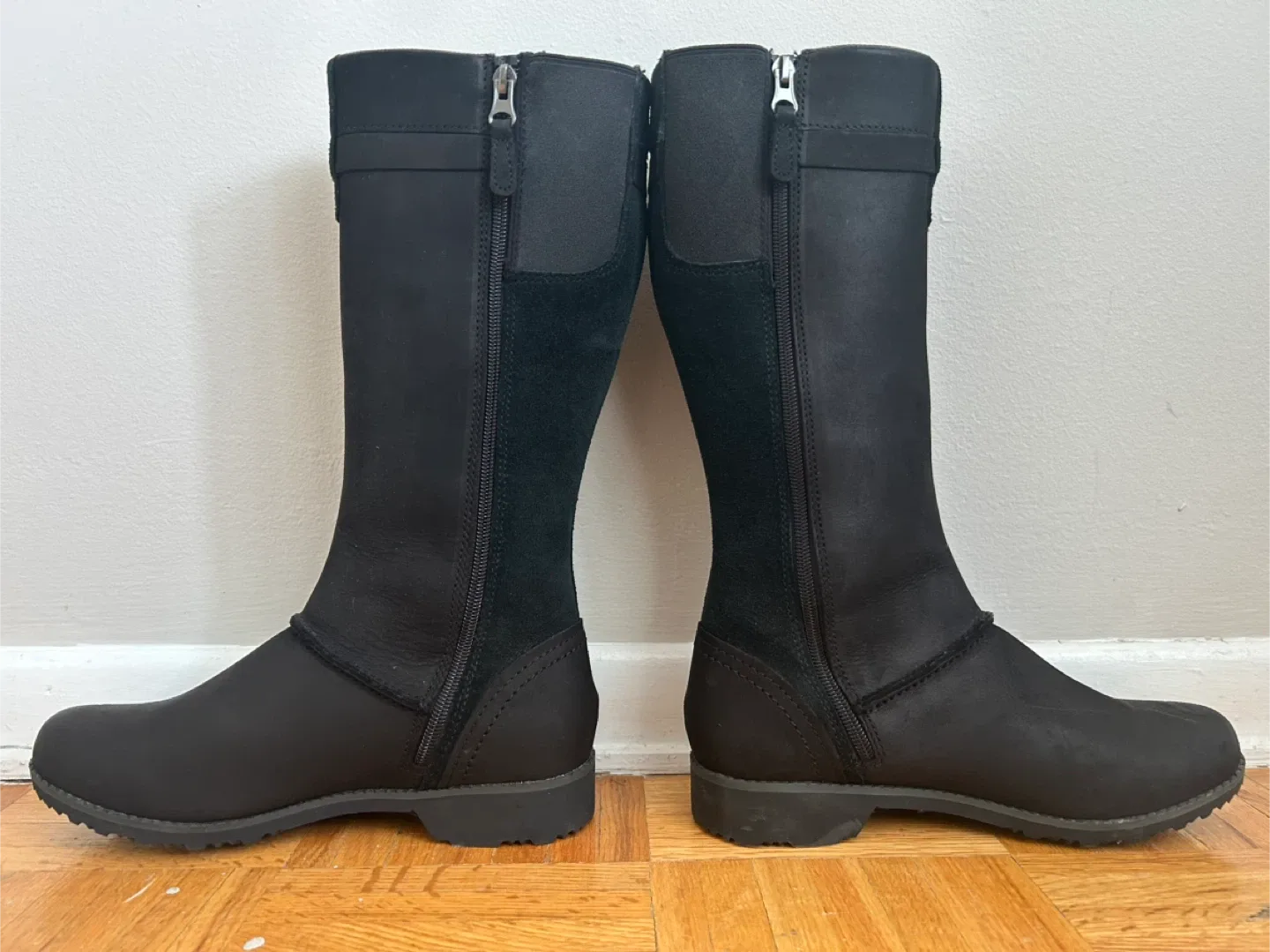 Eddie Bauer Women's Boots - Size 8.5