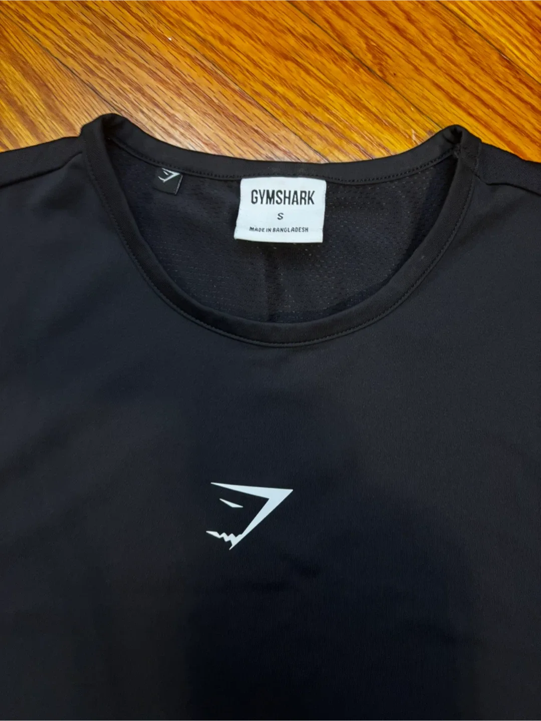 Gymshark Black Cropped Tank Top - Size S image indicator(2)