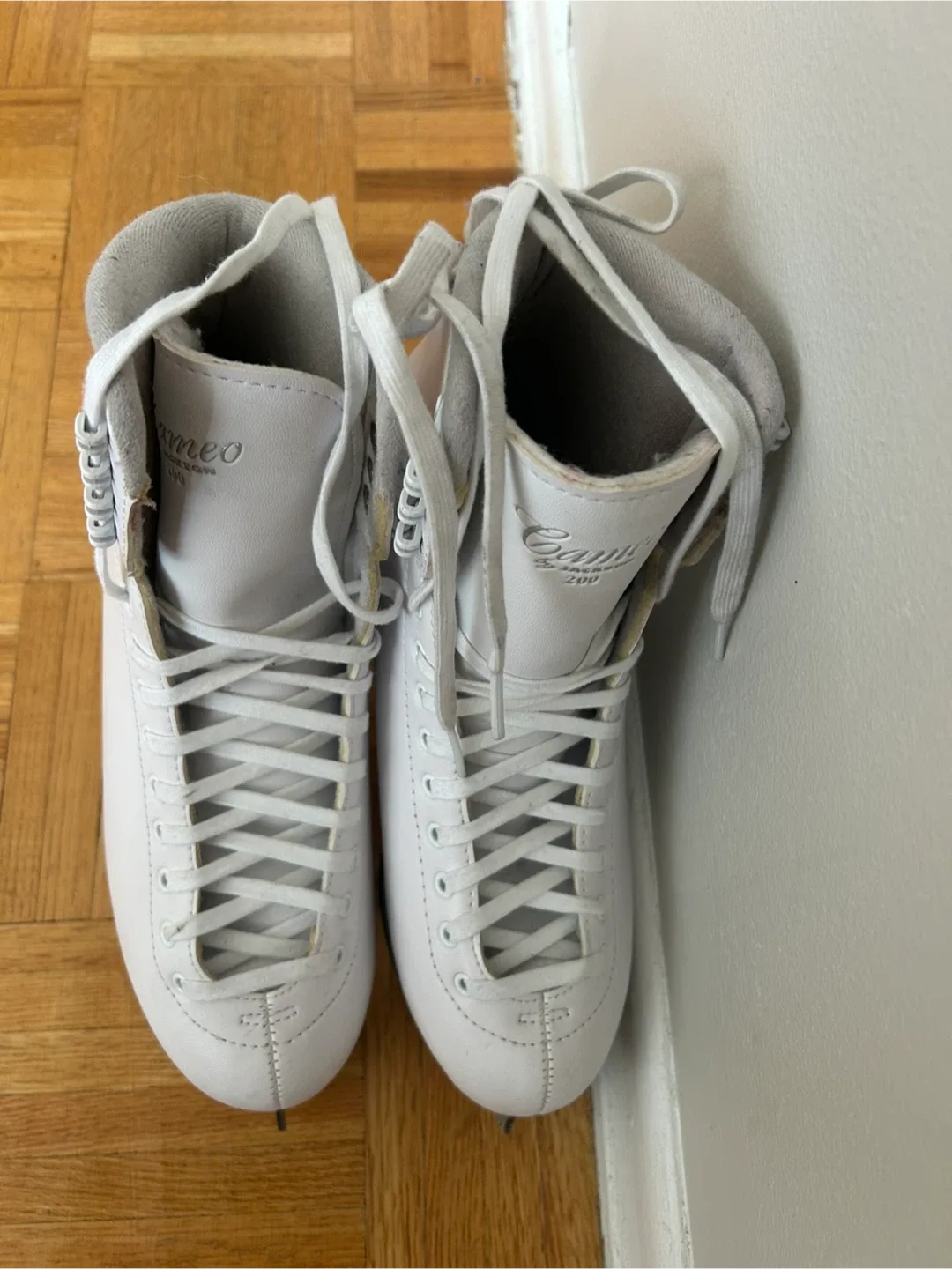 Jackson White Figure Skates - Size 10 image indicator(3)