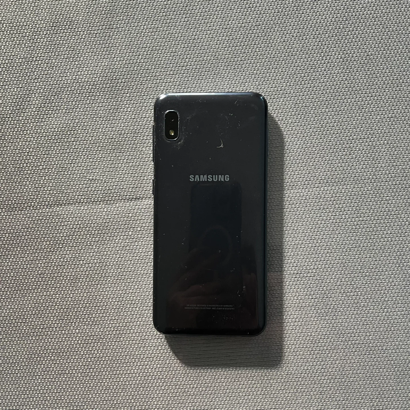 Samsung Galaxy A10e - Cracked Screen - photo 2